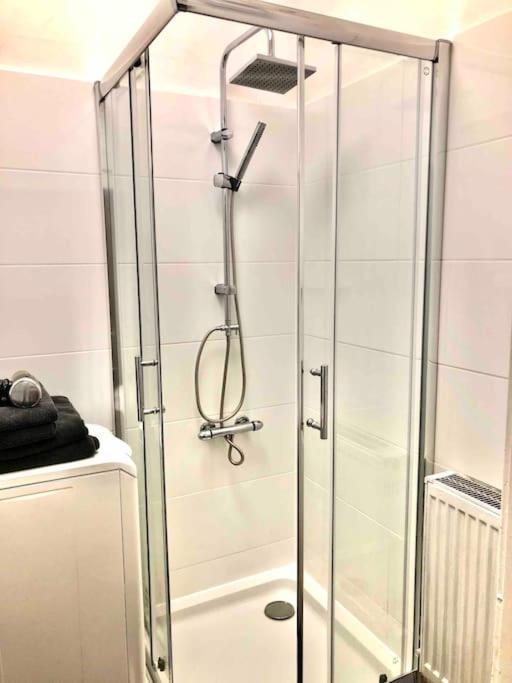 Schoenes City-Apartment Im Zentrum Mit Balkon Hof  Εξωτερικό φωτογραφία