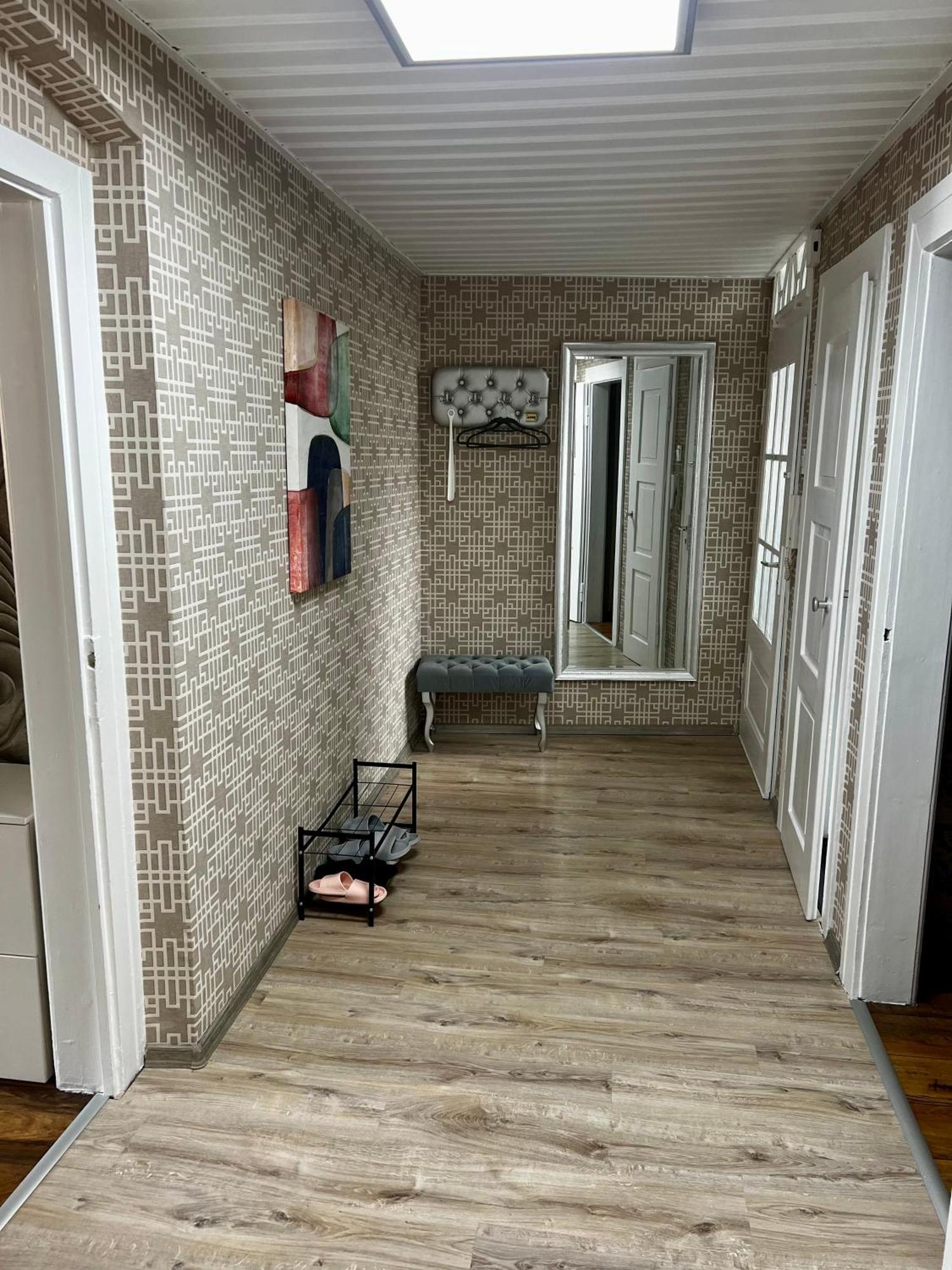 Schoenes City-Apartment Im Zentrum Mit Balkon Hof  Εξωτερικό φωτογραφία
